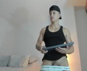 Profile picture of monkeys_pug