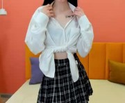 Profile picture of lili_flowerr
