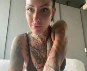 Profile picture of tattooedlucy_