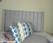 Profile picture of madeyn_roses