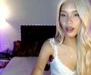 Profile picture of love_seren