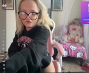 Profile picture of xxnaughtynicolexx