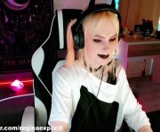 Profile picture of snake_bites