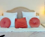 Profile picture of lorasaint