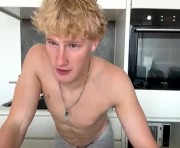 Profile picture of thatbl0ndeboyx