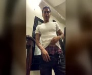 Profile picture of angelo000000000000000x