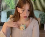 Profile picture of moon__bunny